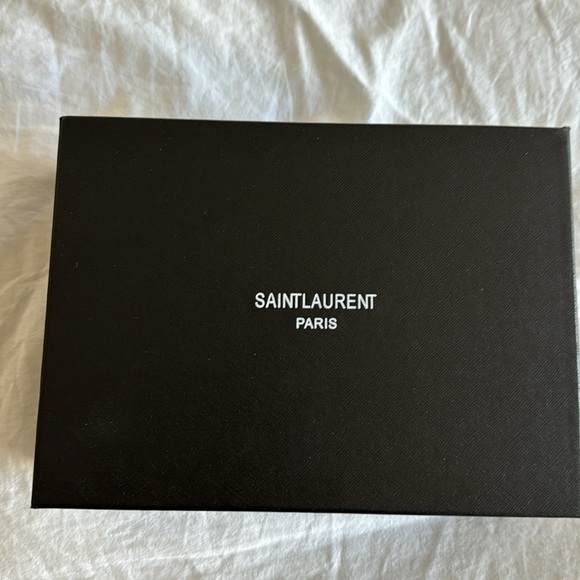 Black crossbody purse - Picture 5 of 6